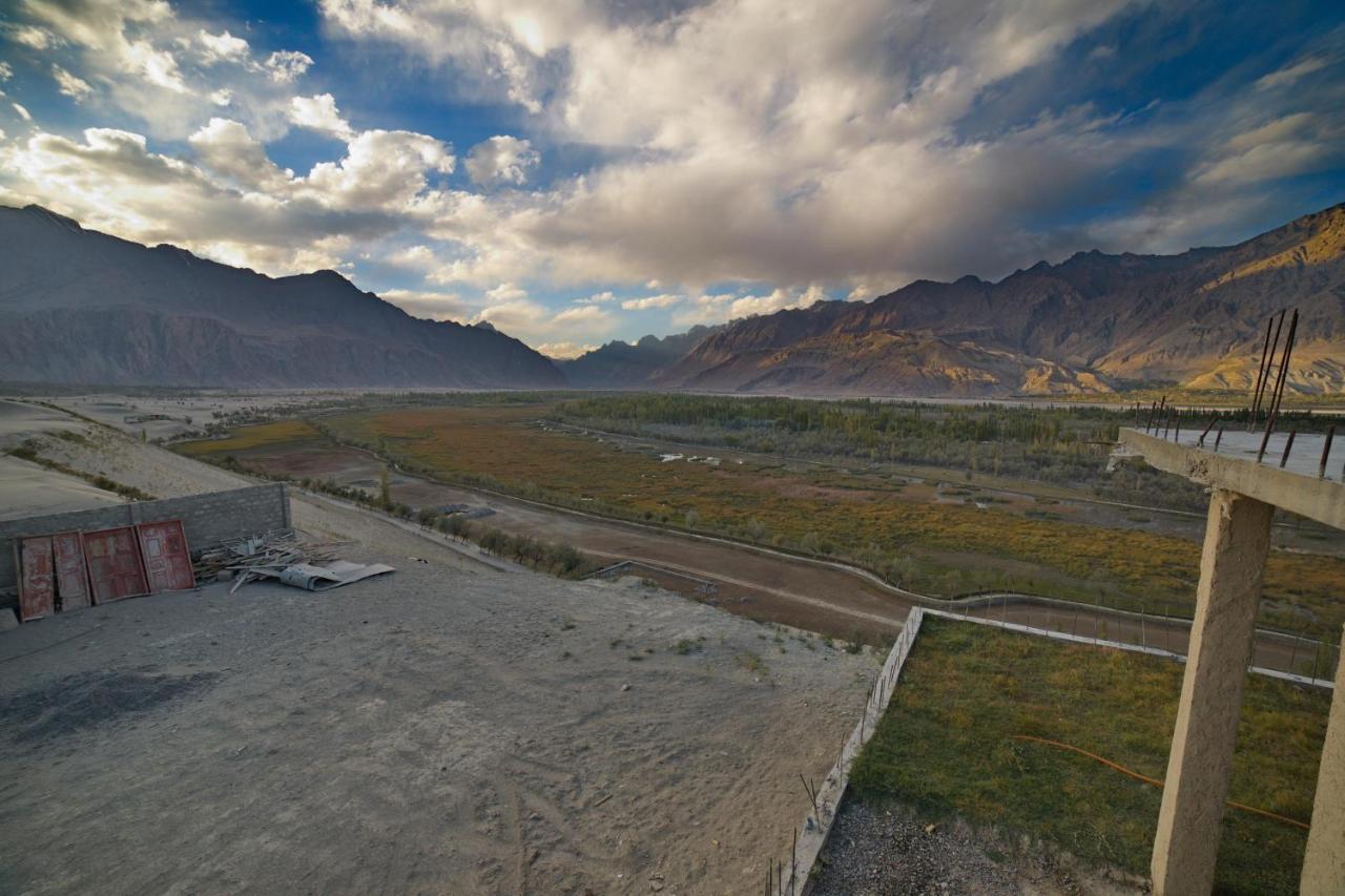 Baltistan Fort Skardu Resort Exterior photo