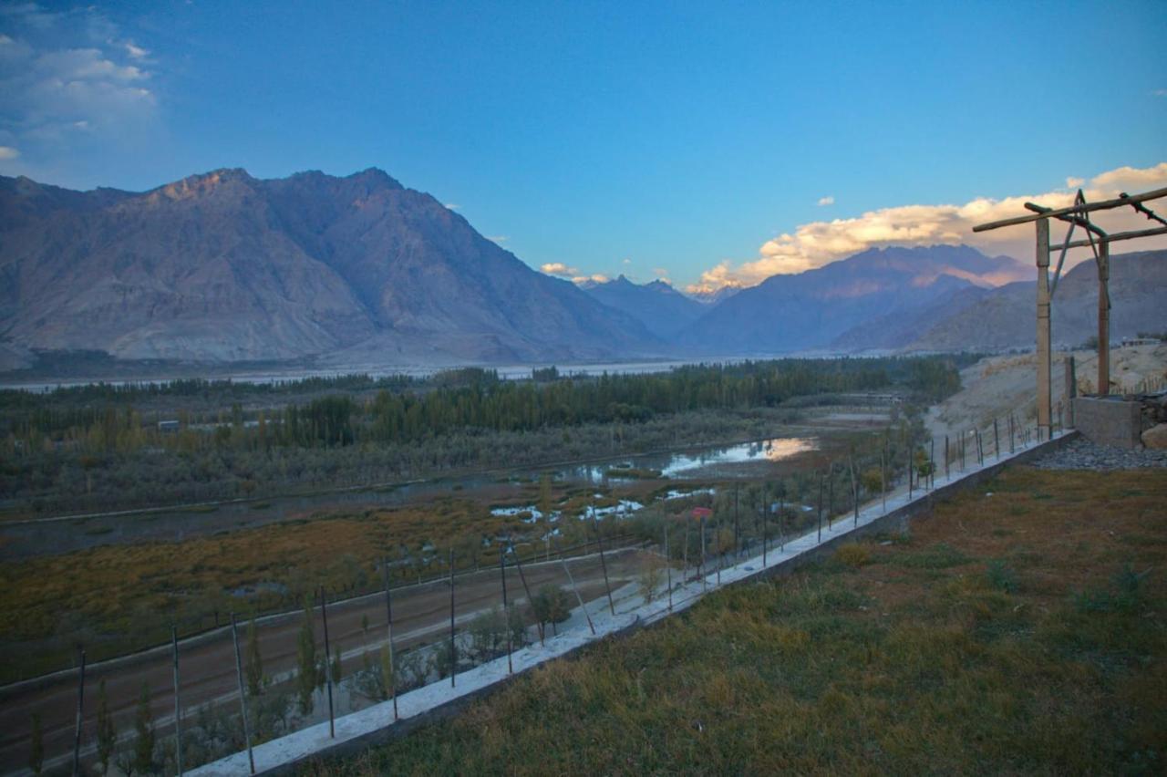 Baltistan Fort Skardu Resort Exterior photo